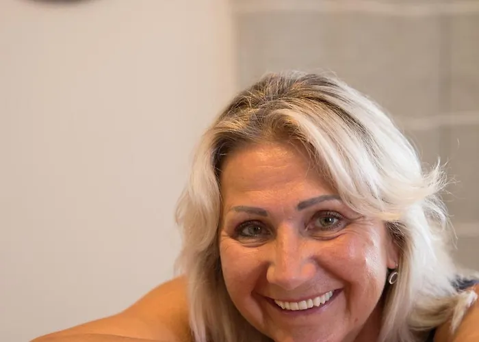 Suzi Number 1 아파트 *