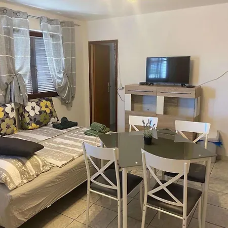 Suzi Number 1 Διαμέρισμα